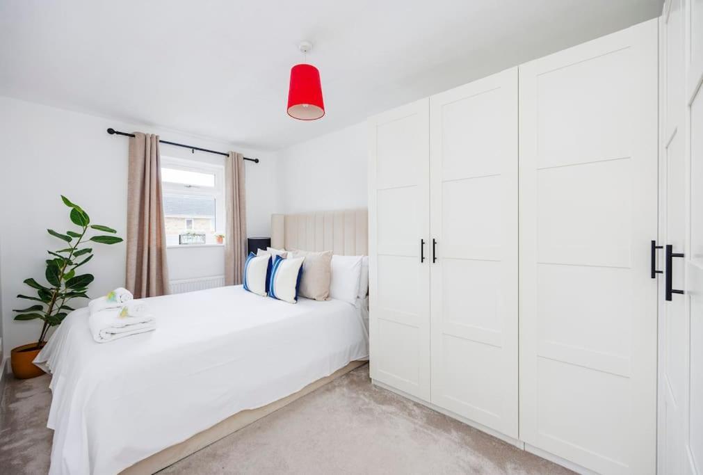 Stylish 3-bed East Contractors Parking Sleeps 5 Near Excel